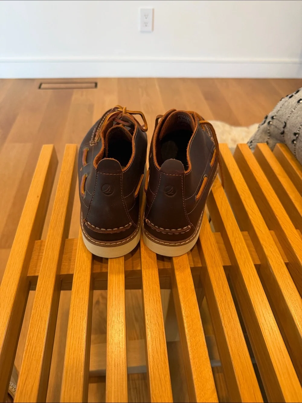 Sperry chukka style